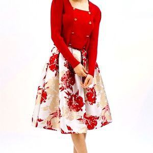 Darling of the holiday party with this lovely jacquard skirt!